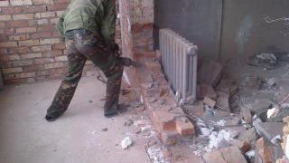 Демонтаж перегородок из кирпича и блоков