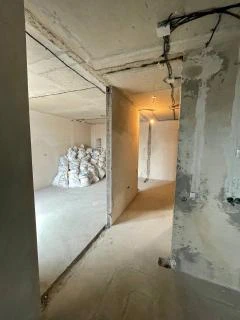 Демонтаж бетонных перегородок и перекрытий